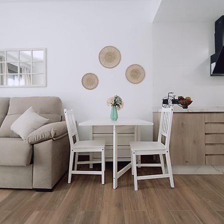 Apartamento Nuevo Centrico Con Aparcamiento Privado Incluido Alcalá de Guadaira Exterior foto