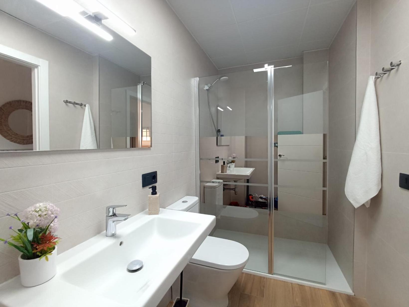 Apartamento Nuevo Centrico Con Aparcamiento Privado Incluido Alcalá de Guadaira Exterior foto